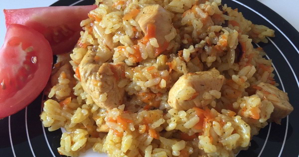 Плов с курицей на сковороде