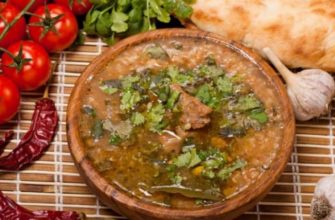 Суп харчо из баранины с пряностями и топленым маслом