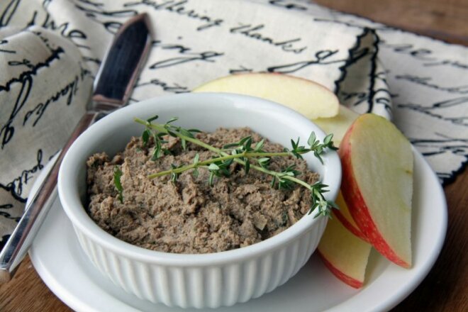 Нежный паштет из говяжьей печени с морковью и луком, рецепт с фото и видео