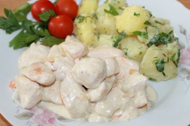 Куриное филе со сливочно-сметанным соусом, рецепт с фото и видео