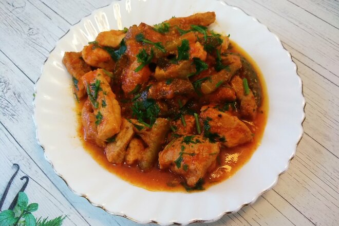 Азу из свинины по-домашнему с солеными огурцами, рецепт с фото пошагово и видео