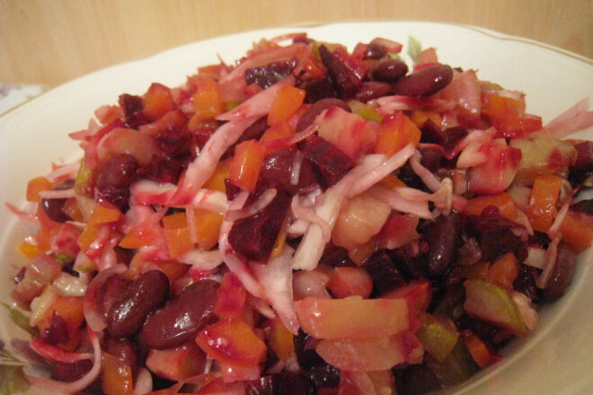Винегрет с квашеной капустой, фасолью и огурцами, рецепт с фото и видео