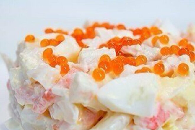 Салат с креветками, красной икрой и зеленым луком, рецепт с фото и видео