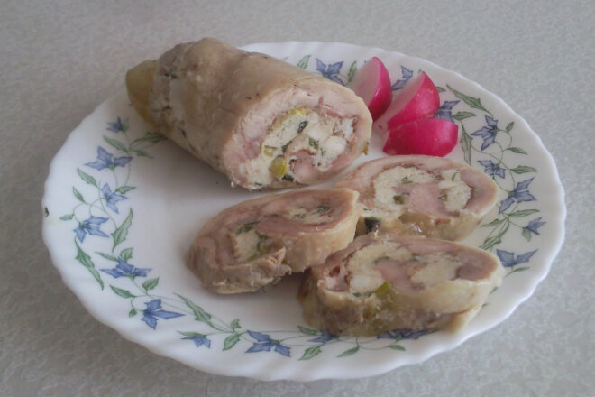 Куриный рулет с чесноком в пластиковой бутылке, рецепт с фото и видео