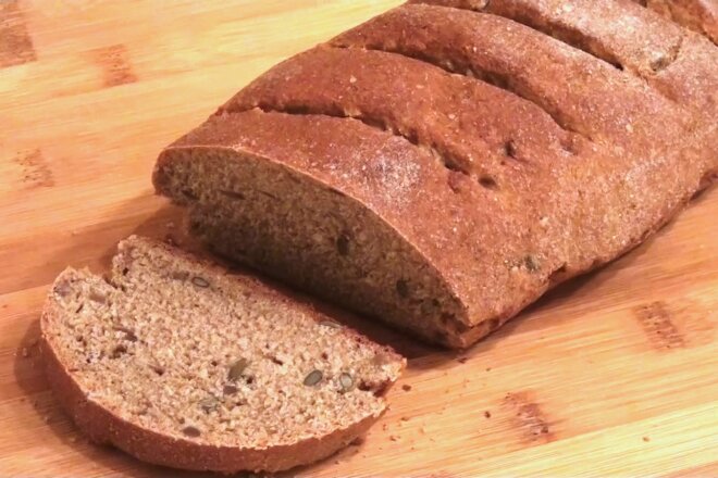 Бездрожжевой пшенично-ржаной хлеб с медом и семечками, рецепт с фото и видео