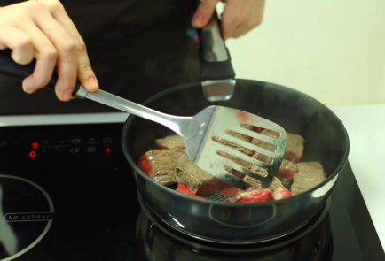 Говядина с беконом и грибами по-бургундски, рецепт с фото пошагово