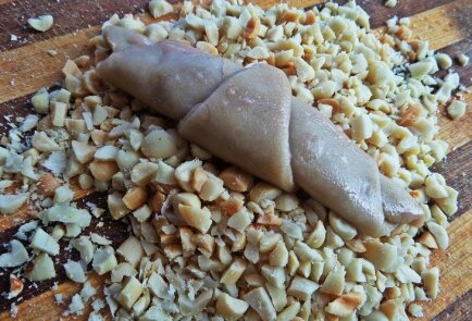 Ореховые рогалики с бананами и финиками, рецепт с фото пошагово