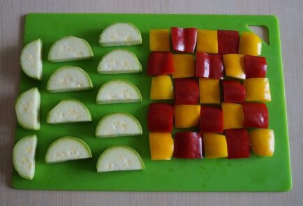 Рыбные шашлычки с кабачком и перцем, рецепт с фото пошагово