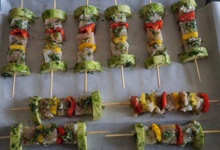 Рыбные шашлычки с кабачком и перцем, рецепт с фото пошагово