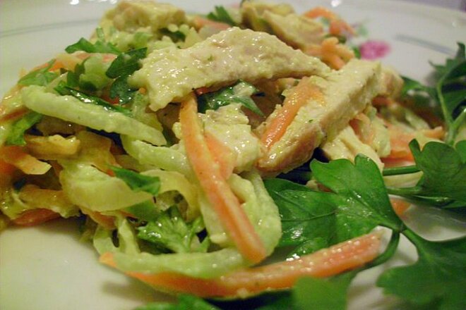 Салат из зеленой редьки с курицей и грибами, рецепт с фото и видео