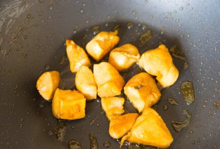 Курица гунбао с перцем чили и чесноком, рецепт с фото пошагово