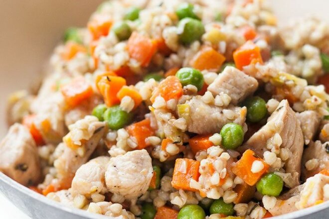 Перловка с говядиной, грибами и овощами, рецепт с фото