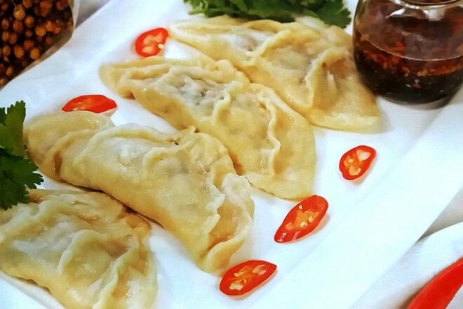Китайские пельмени цзяоцзы с зеленым луком Китайские пельмени цзяоцзы с зеленым луком, рецепт с фото и видео